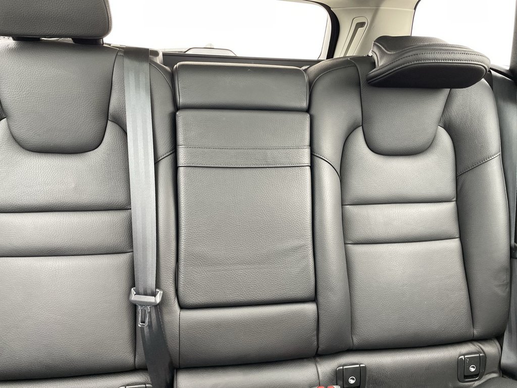 2020 Volvo V60 T6 MOMENTUM | Htd Lthr | Panoramic Roof | USB in Saint John, New Brunswick - 14 - w1024h768px