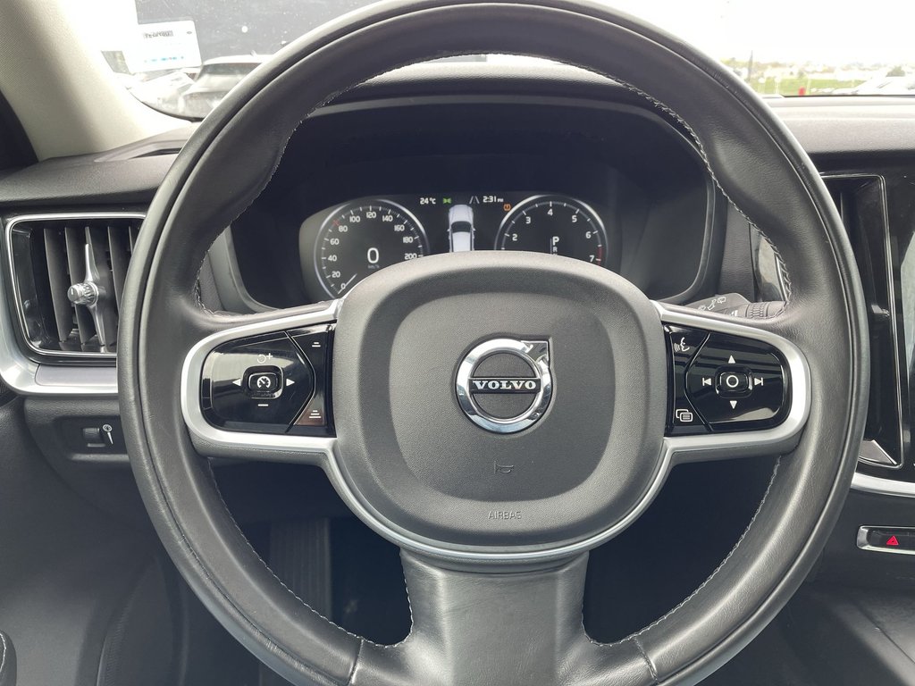 2020 Volvo V60 T6 MOMENTUM | Htd Lthr | Panoramic Roof | USB in Saint John, New Brunswick - 23 - w1024h768px