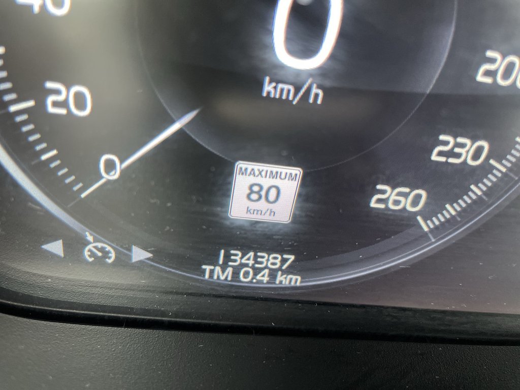 2020 Volvo V60 T6 MOMENTUM | Htd Lthr | Panoramic Roof | USB in Saint John, New Brunswick - 29 - w1024h768px