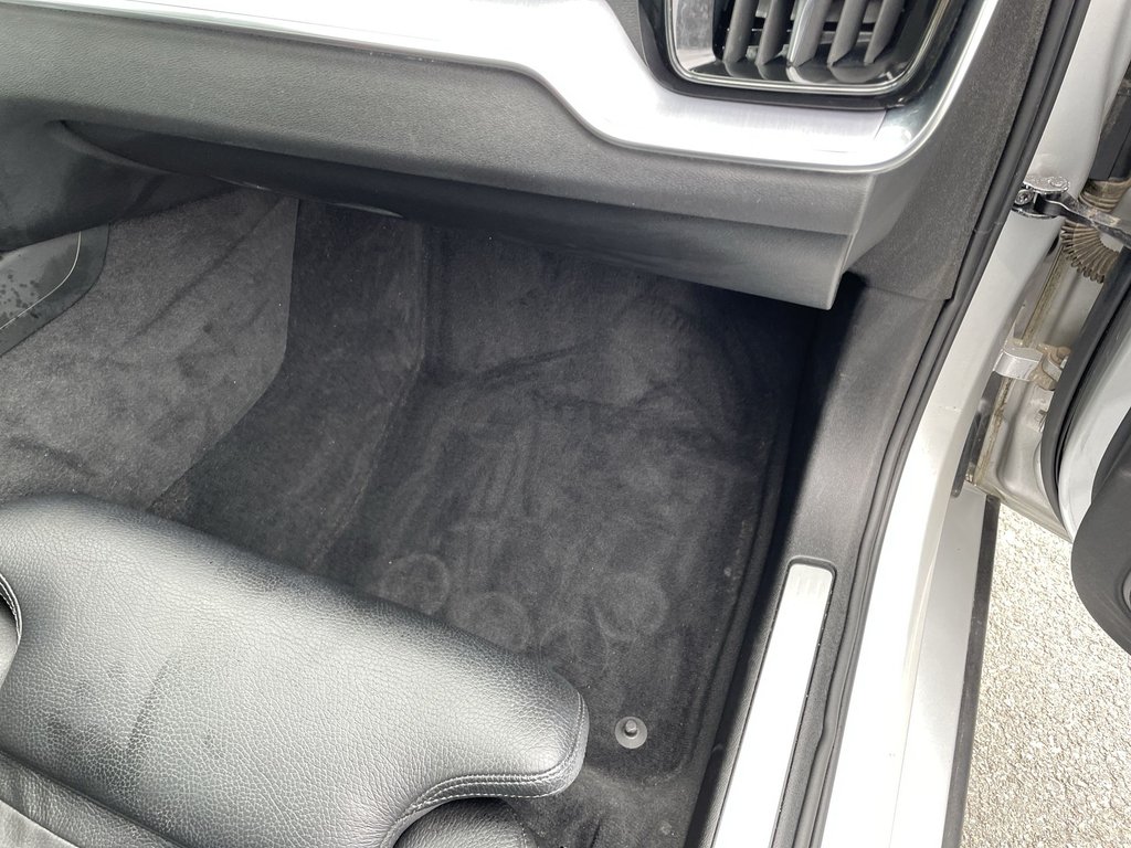 2020 Volvo V60 T6 MOMENTUM | Htd Lthr | Panoramic Roof | USB in Saint John, New Brunswick - 50 - w1024h768px