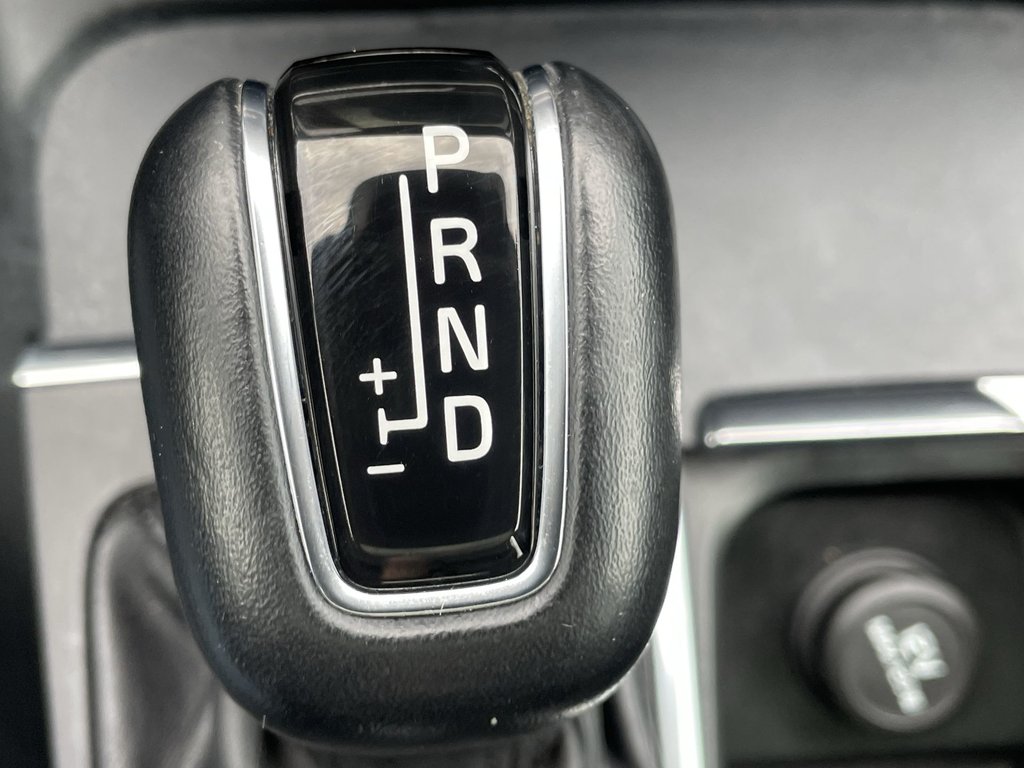 2020 Volvo V60 T6 MOMENTUM | Htd Lthr | Panoramic Roof | USB in Saint John, New Brunswick - 35 - w1024h768px