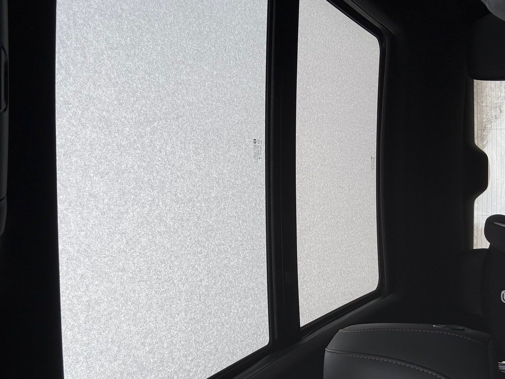 2020 Cadillac XT4 in Bonaventure, Quebec - 2 - w1024h768px