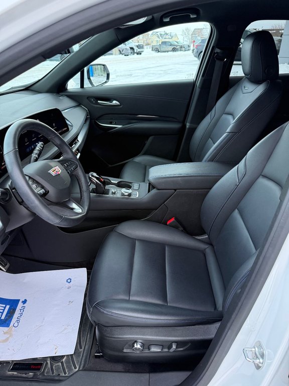 2024 Cadillac XT4 in Bonaventure, Quebec - 11 - w1024h768px