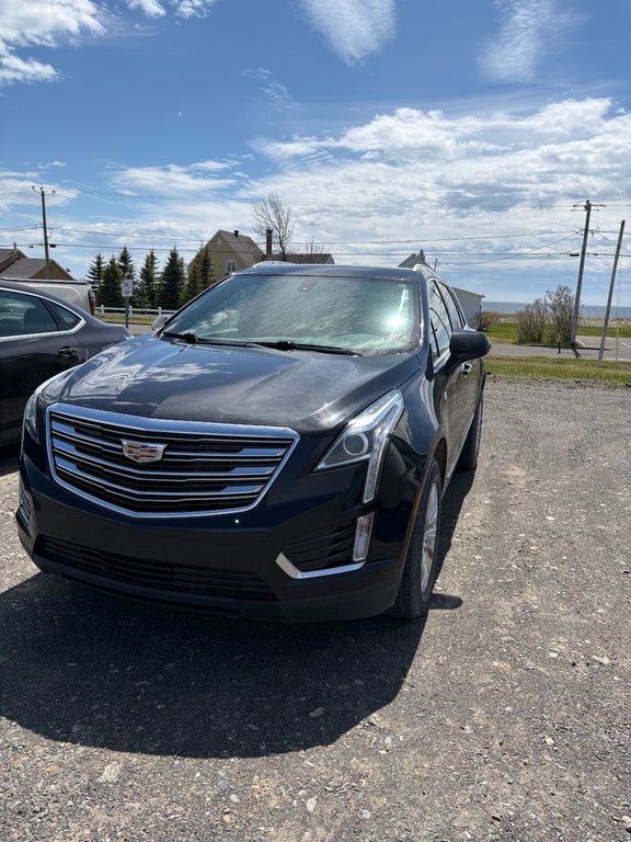 2017 Cadillac XT5 in Bonaventure, Quebec - 1 - w1024h768px