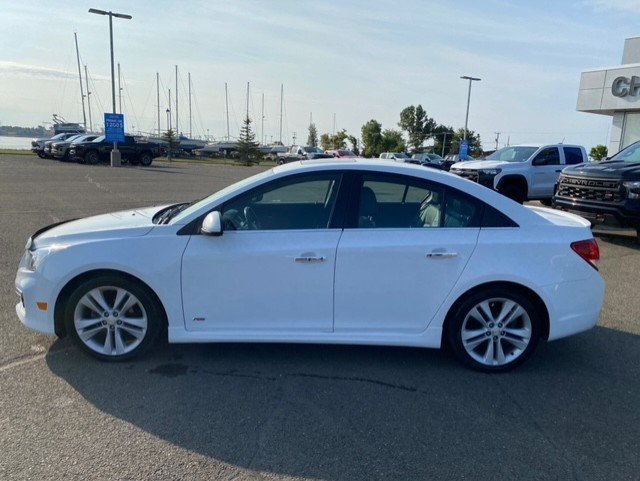 2015 Chevrolet Cruze in Bonaventure, Quebec - 3 - w1024h768px