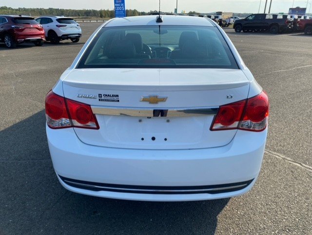 2015 Chevrolet Cruze in Bonaventure, Quebec - 5 - w1024h768px