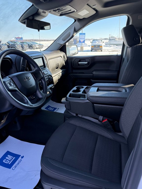 2024 Chevrolet Silverado 1500 in Bonaventure, Quebec - 7 - w1024h768px