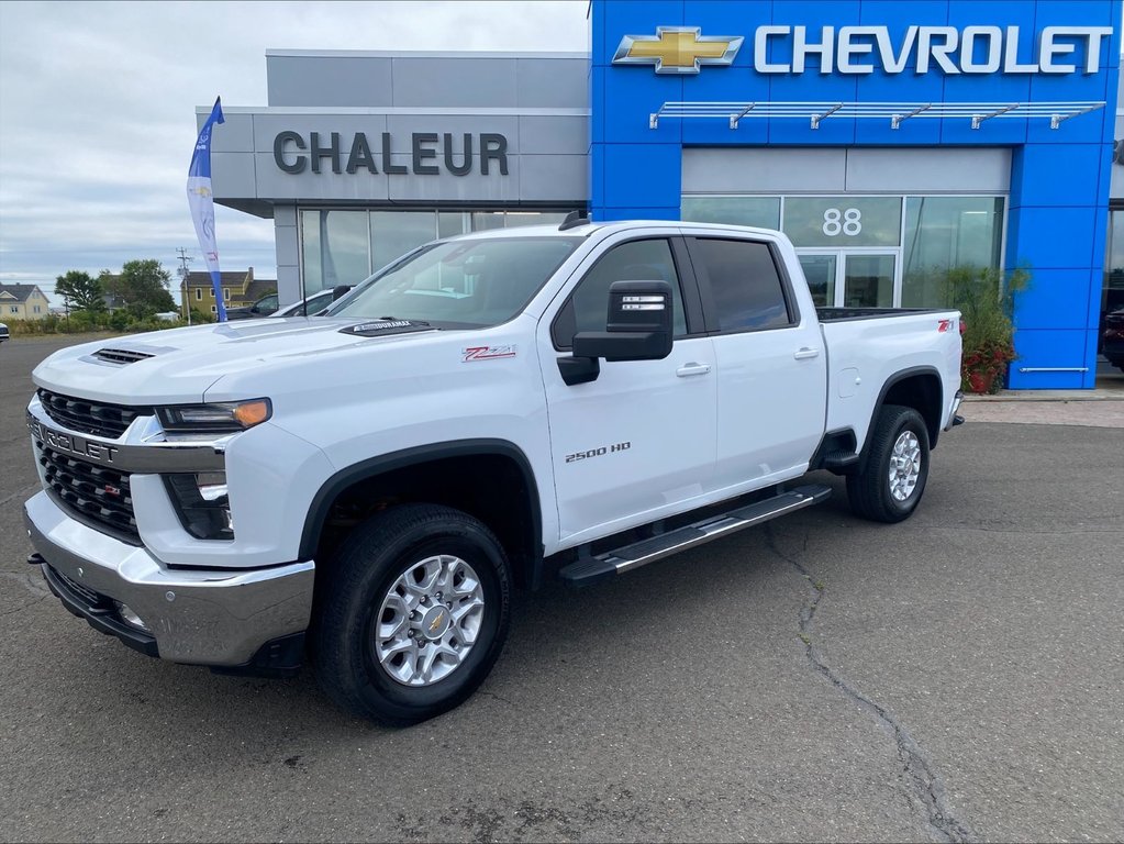 2022 Chevrolet Silverado 2500HD in Bonaventure, Quebec - 2 - w1024h768px