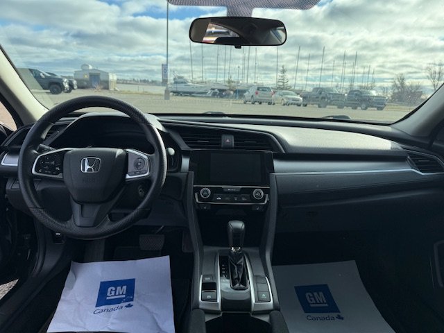 Honda Civic Sedan  2018 à Bonaventure, Québec - 3 - w1024h768px