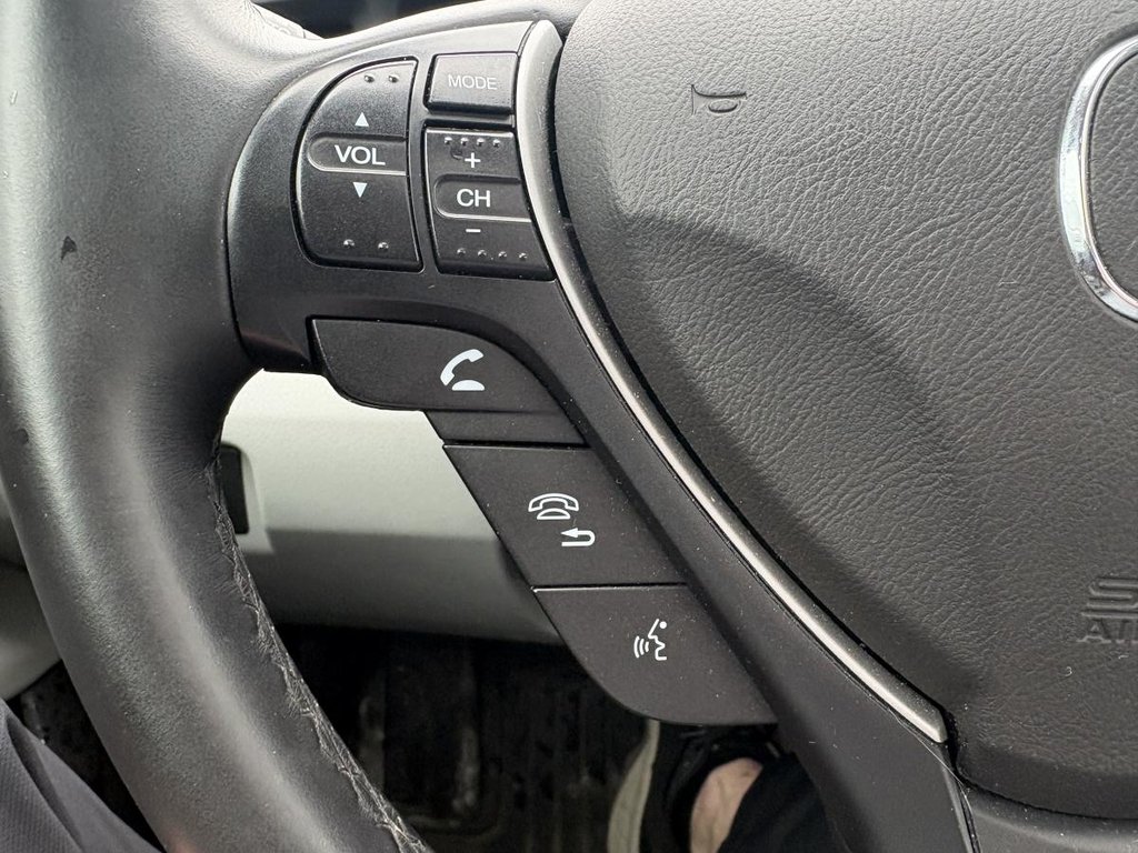 2016 Acura ILX Technology Package ENGINE 2.4 L I 201 HP I 180LB.- FT. OF TORQUE I SUNROOF I LEATHER I MAGS STARTER in Montréal, Quebec - 12 - w1024h768px