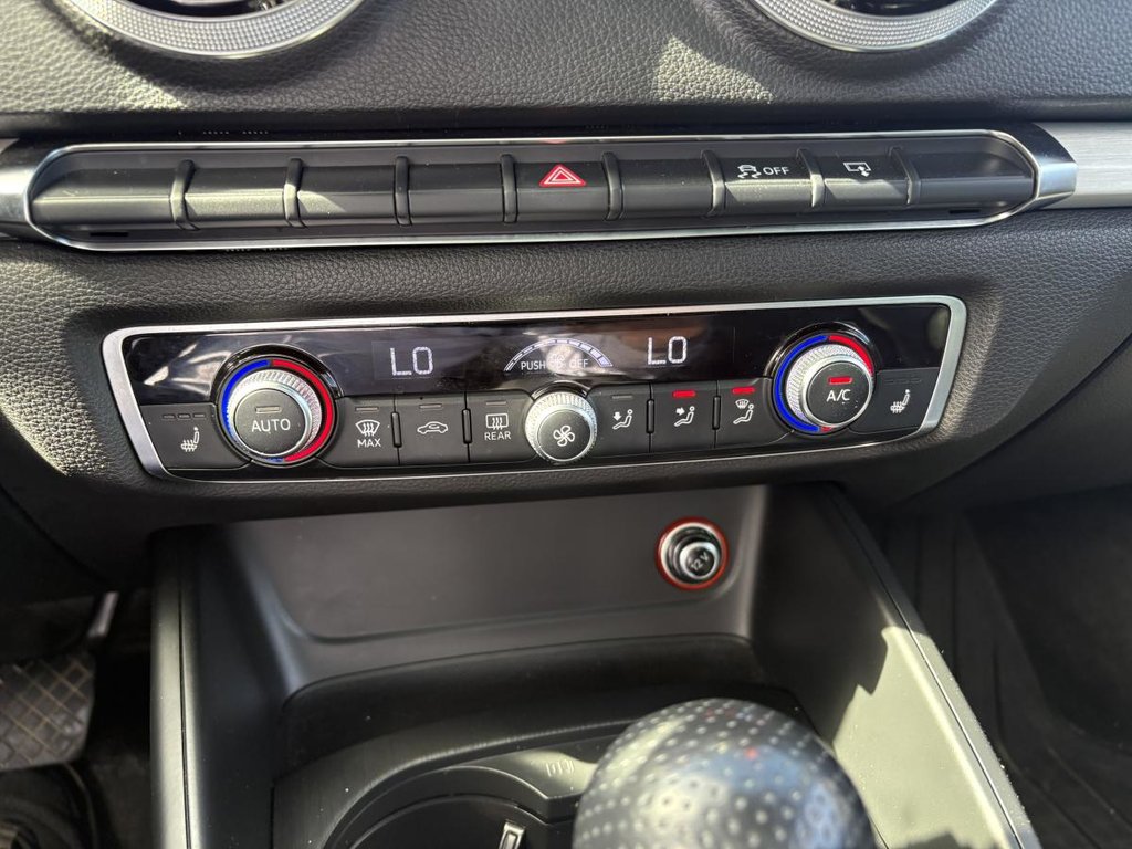 2015 Audi A3 2.0T Progressiv quattro I S LINE I LEATHER I SUNROOF I MAGS I BLUETOOTH in Montréal, Quebec - 9 - w1024h768px