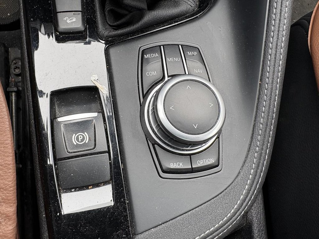 2018 BMW X1 Sports Activity Vehicle in Montréal, Quebec - 14 - w1024h768px