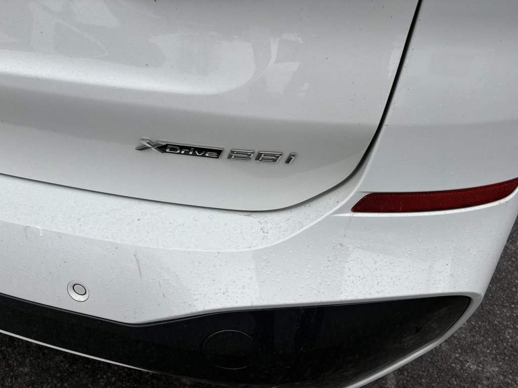 2018 BMW X1 Sports Activity Vehicle in Montréal, Quebec - 5 - w1024h768px