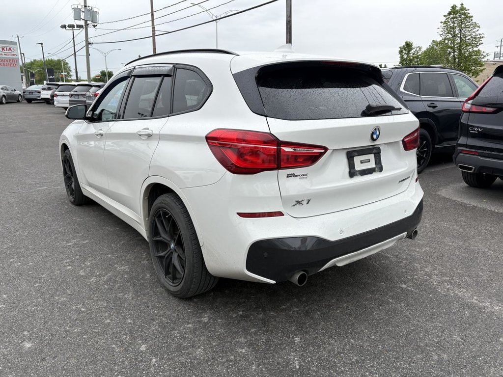 2018 BMW X1 Sports Activity Vehicle in Montréal, Quebec - 3 - w1024h768px