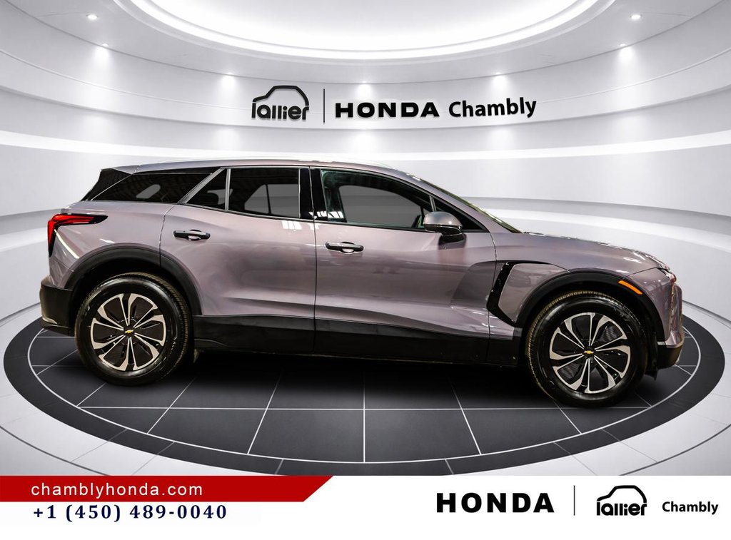 2024 Chevrolet Blazer EV LT eAWD (2LT) LEATHER I SUNROOF I MAGS I HEATED SEATS I STARTER I ACTIVE SECURITY in Montréal, Quebec - 8 - w1024h768px