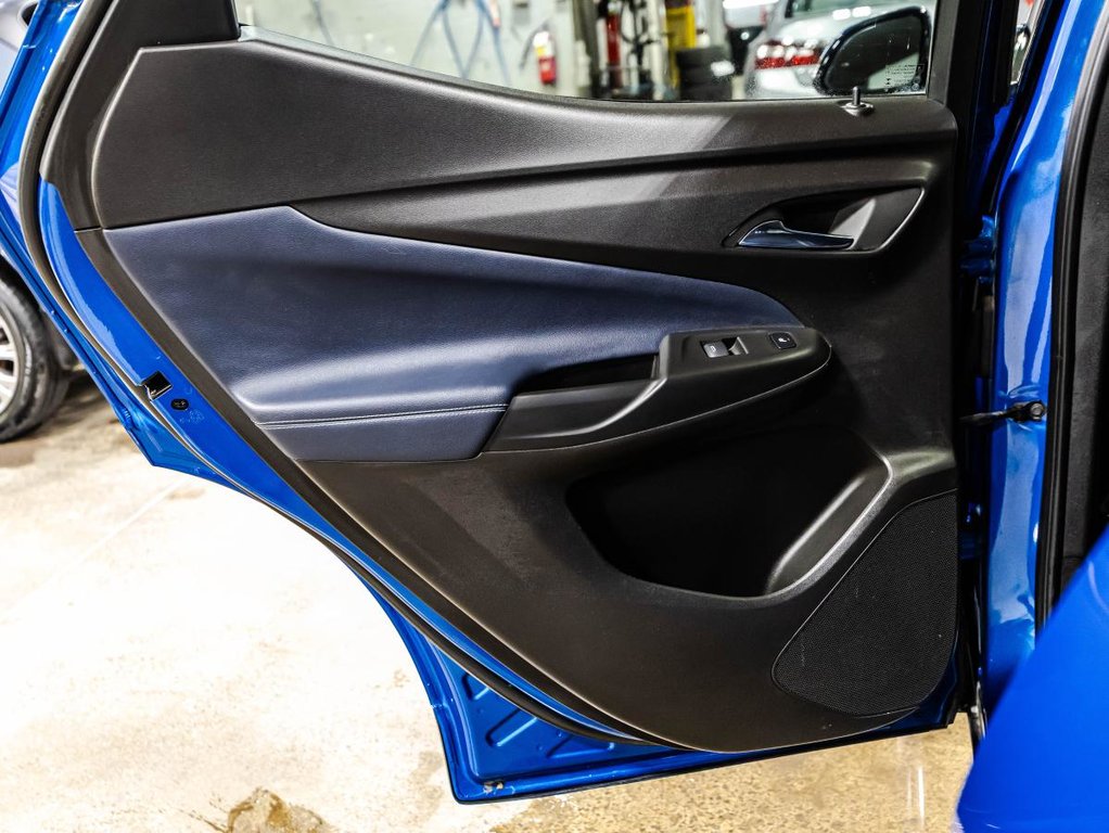 2023 Chevrolet Bolt EUV Premier CARPLAY I LEATHER I SUNROOF I MAGS I HEATED SEATS & SYEERING WHEEL I GPS I STARTER in Montréal, Quebec - 14 - w1024h768px
