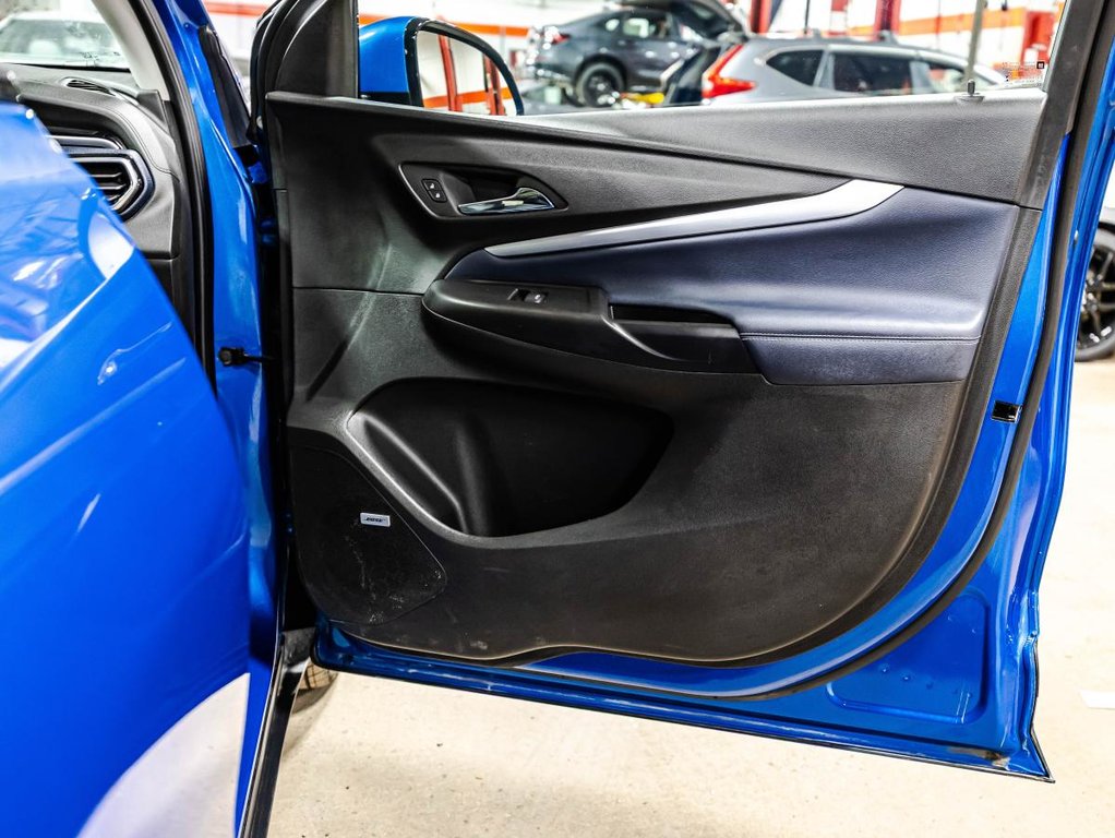 2023 Chevrolet Bolt EUV Premier CARPLAY I LEATHER I SUNROOF I MAGS I HEATED SEATS & SYEERING WHEEL I GPS I STARTER in Montréal, Quebec - 18 - w1024h768px
