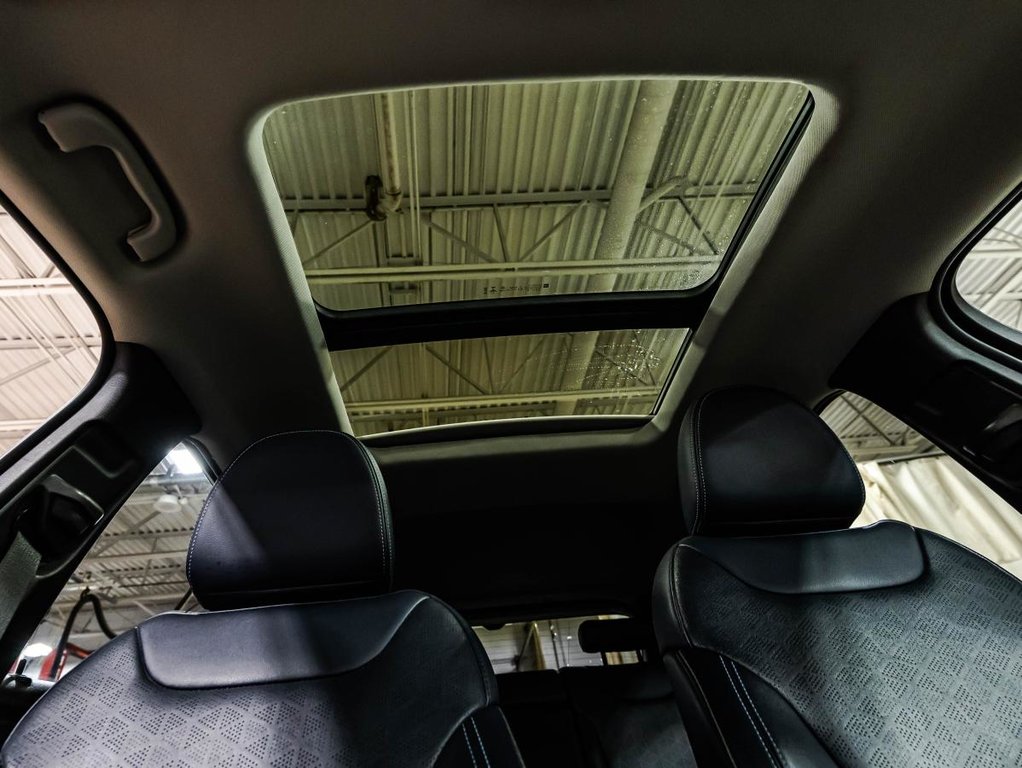 2023 Chevrolet Bolt EUV Premier CARPLAY I LEATHER I SUNROOF I MAGS I HEATED SEATS & SYEERING WHEEL I GPS I STARTER in Montréal, Quebec - 20 - w1024h768px