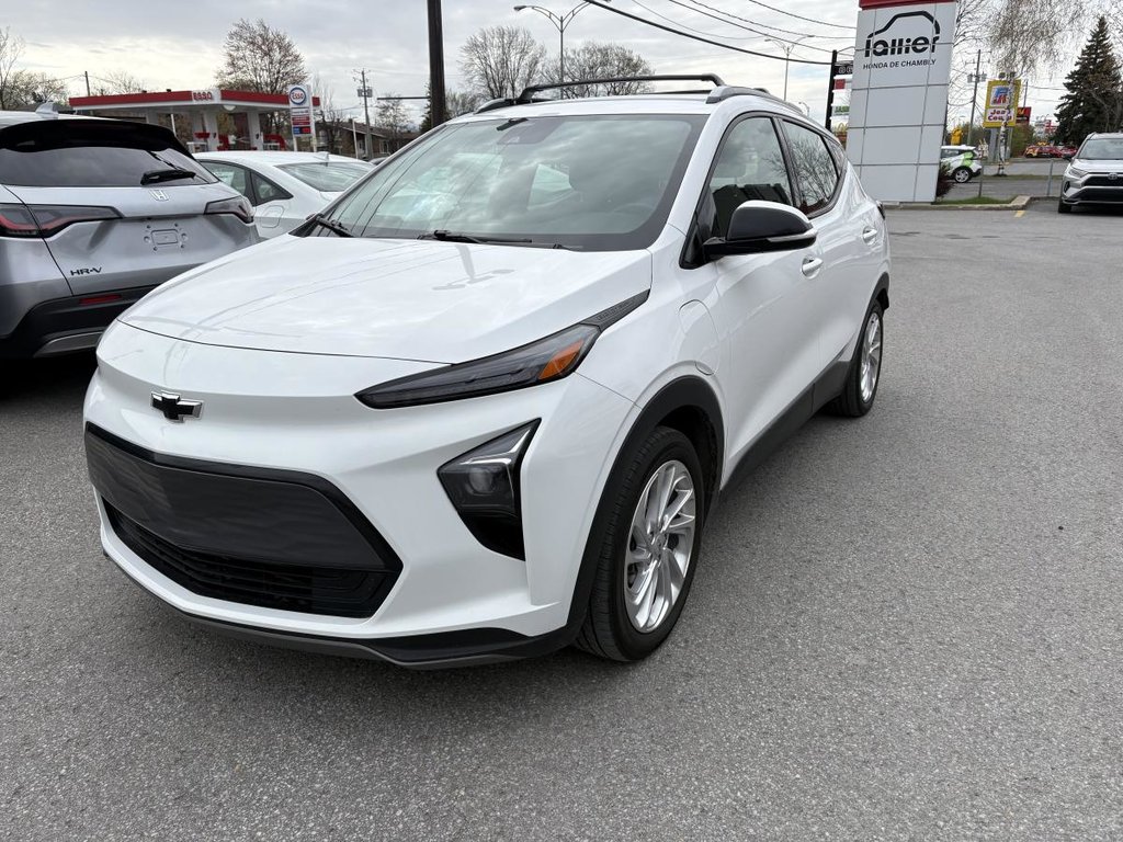 2023 Chevrolet Bolt EUV LT CARPLAY I HEATED SEATS & STEERING WHEEL I CAMERA I STARTER I MAGS I ACTIVE SECDURITY in Montréal, Quebec - 3 - w1024h768px
