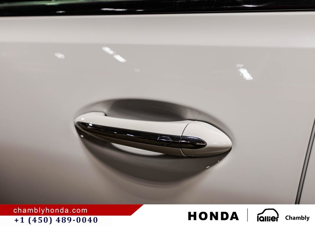 2023 Chevrolet Bolt EUV Premier LEATHER I HEATED  AND VENTILATED SEATS I CARPLAY MAGS I STARTER I HEATED STEERING WHEEL in Montréal, Quebec - 11 - w1024h768px