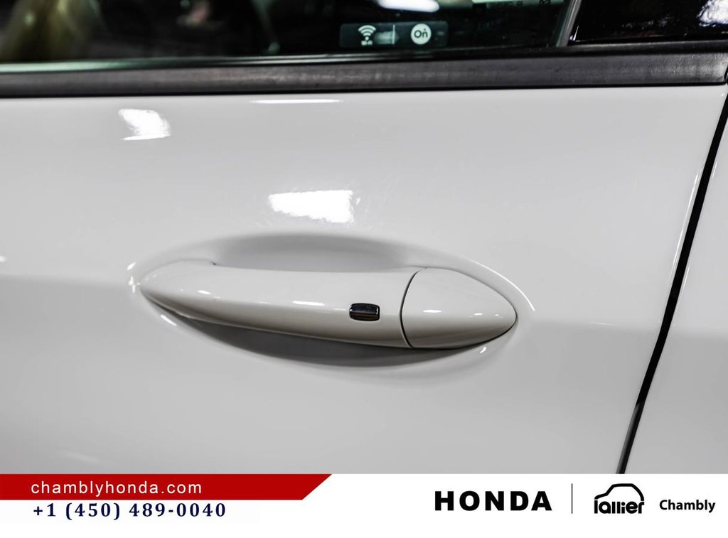 2023 Chevrolet Bolt EV 1LT I CARPLAY I HEATED SEATS & STEERING WHEEL I MAGS I STARTER I ACTIVE SECURITY in Montréal, Quebec - 11 - w1024h768px