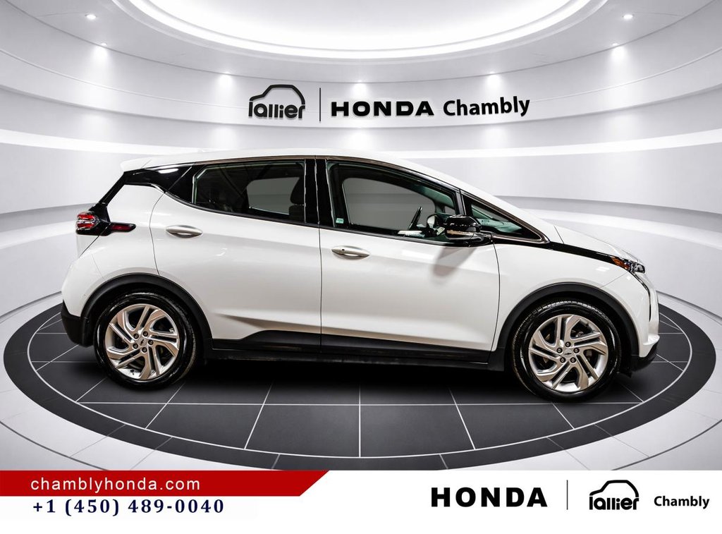 2023 Chevrolet Bolt EV 1LT I CARPLAY I HEATED SEATS & STEERING WHEEL I MAGS I STARTER I ACTIVE SECURITY in Montréal, Quebec - 8 - w1024h768px