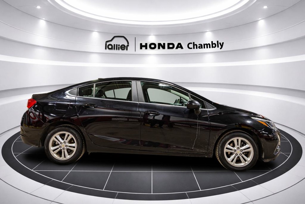 Chevrolet Cruze LT (Manual) CAMERA I BLUETOOTH I MAGS I HEATED SEATS 2018 à Montréal, Québec - 8 - w1024h768px