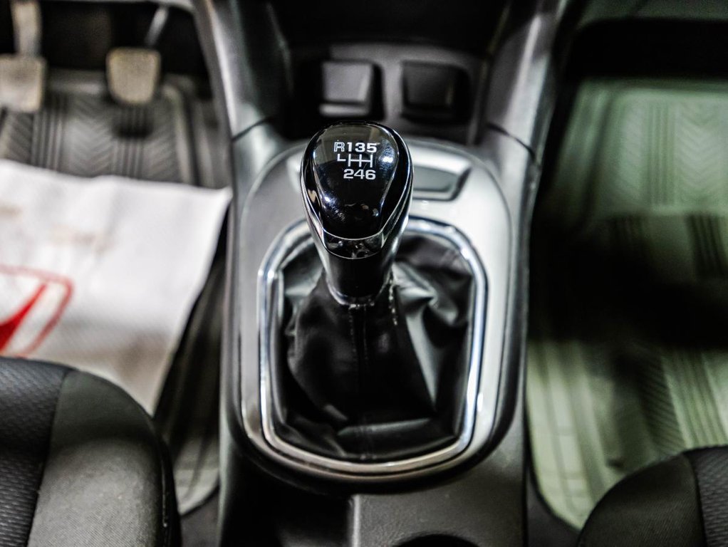 Chevrolet Cruze LT (Manual) CAMERA I BLUETOOTH I MAGS I HEATED SEATS 2018 à Montréal, Québec - 25 - w1024h768px