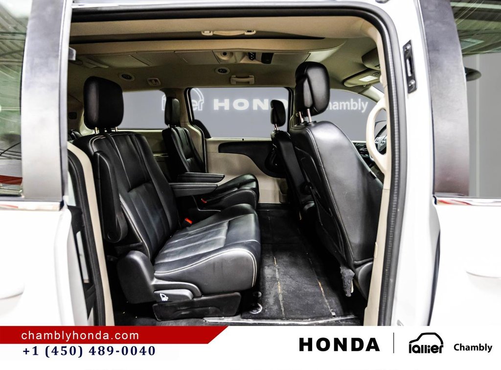 2019 Dodge Grand Caravan Crew Plus  7 SEATERS I 3 ZONES A/C I LEATHER I CAMERA I MAGS in Montréal, Quebec - 17 - w1024h768px