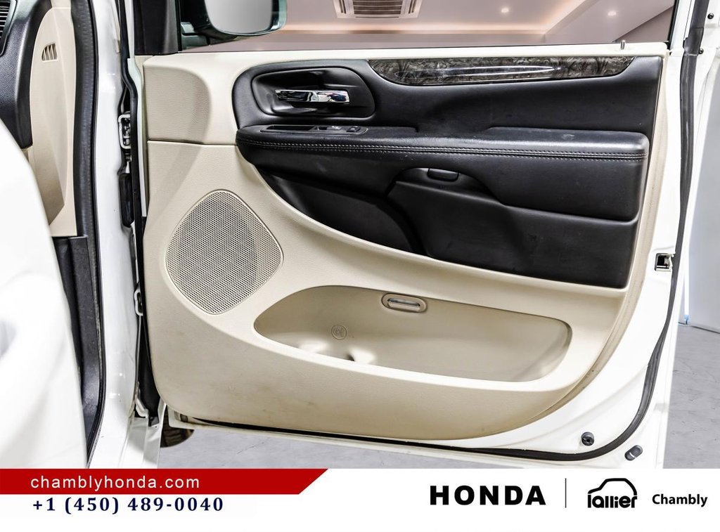 2019 Dodge Grand Caravan Crew Plus  7 SEATERS I 3 ZONES A/C I LEATHER I CAMERA I MAGS in Montréal, Quebec - 18 - w1024h768px