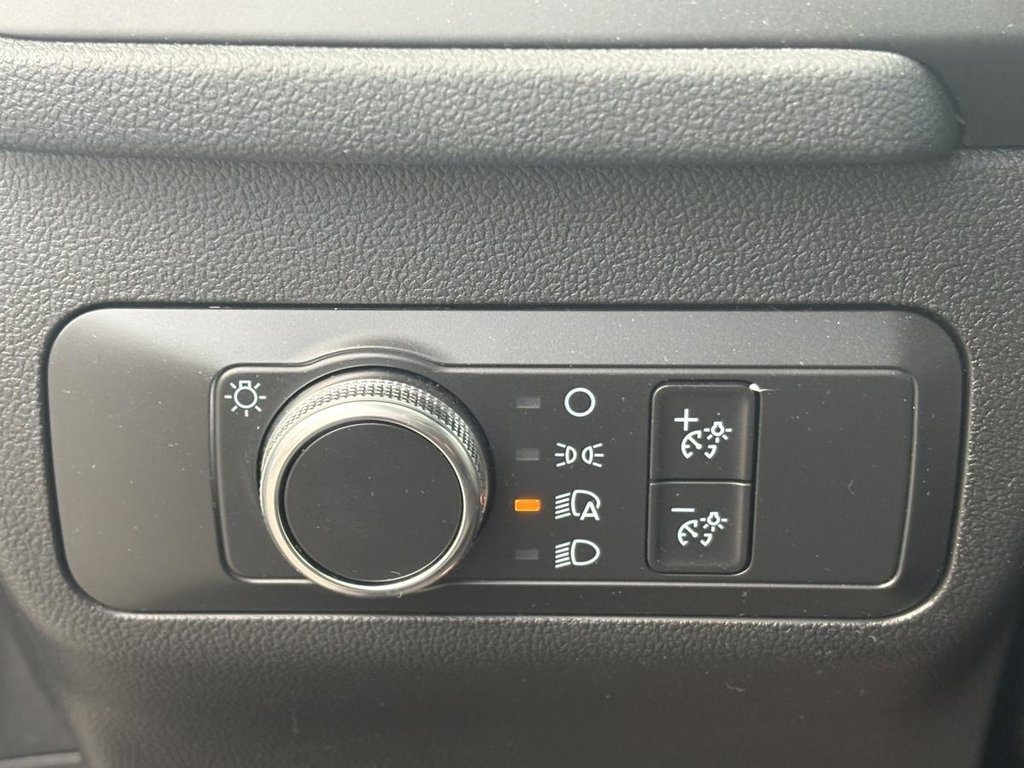Ford Escape SE AWD I MAGS I HEATED SEATS I CAMERA I BLUETOOTH I CARPLAY 2020 à Montréal, Québec - 15 - w1024h768px