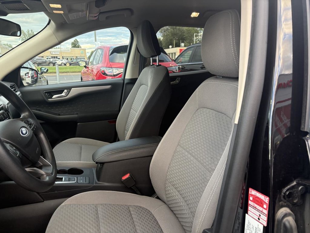 Ford Escape SE AWD I MAGS I HEATED SEATS I CAMERA I BLUETOOTH I CARPLAY 2020 à Montréal, Québec - 9 - w1024h768px