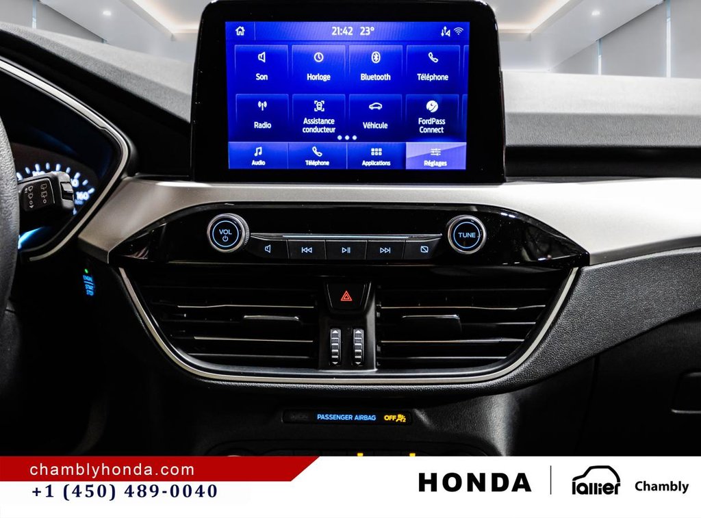 2020 Ford Escape SE AWD I MAGS I HEATED SEATS I CAMERA I BLUETOOTH I CARPLAY in Montréal, Quebec - 23 - w1024h768px