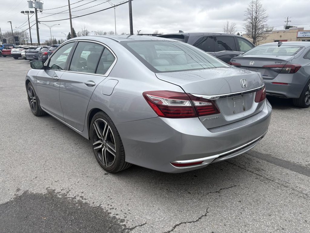 Honda Accord Sedan LX MANUAL TRANSMISSION!!!!! NO ACCIDENT!! BLUETOOTH I CAMERA  I HEATED SEATS 2017 à Montréal, Québec - 4 - w1024h768px