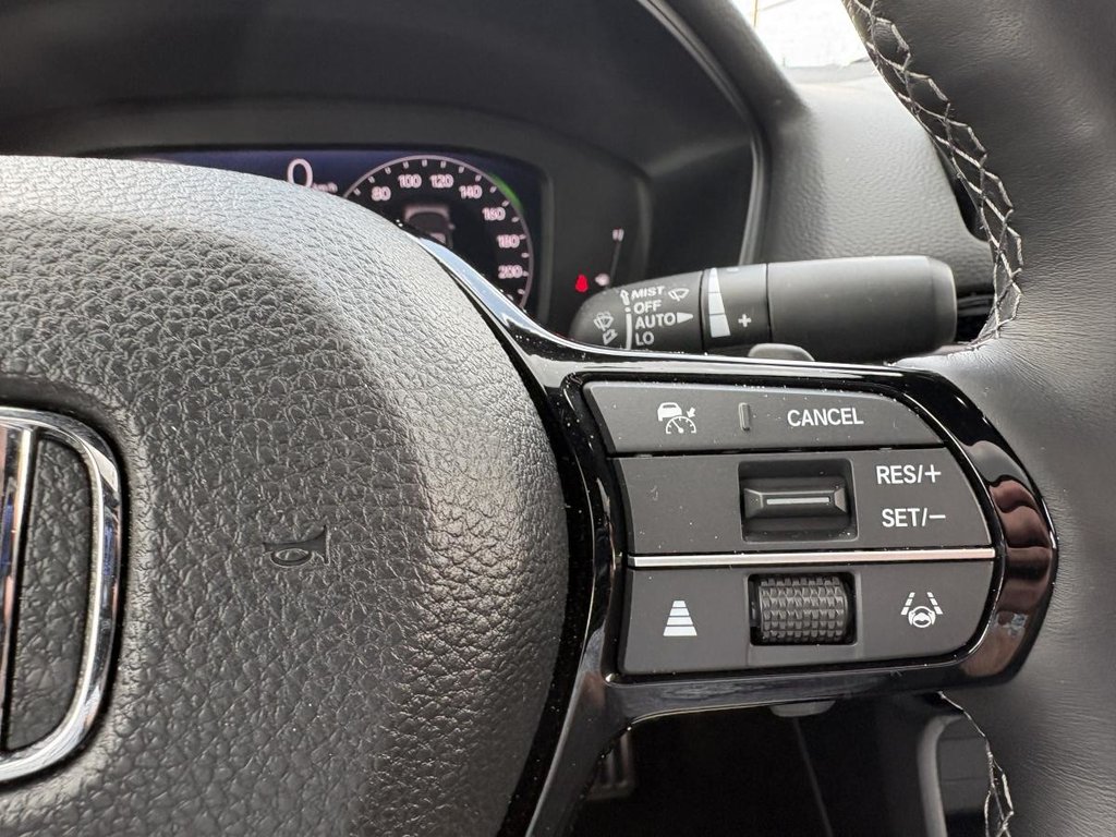 2025 Honda Civic Hybrid Sport Touring eCVT Sedan in Montréal, Quebec - 7 - w1024h768px