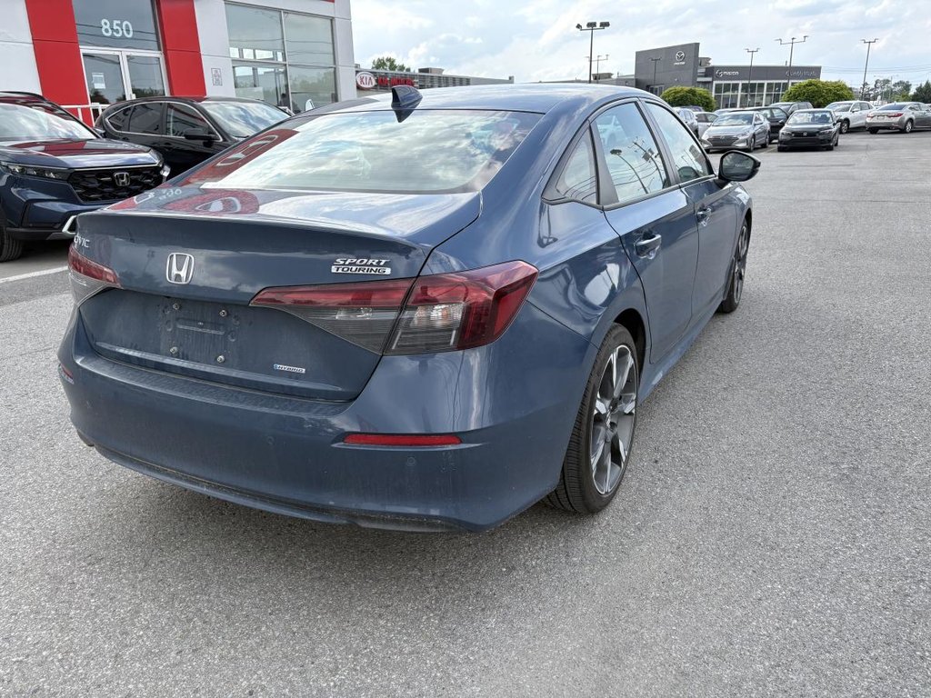 2025 Honda Civic Hybrid Sport Touring eCVT Sedan in Montréal, Quebec - 5 - w1024h768px