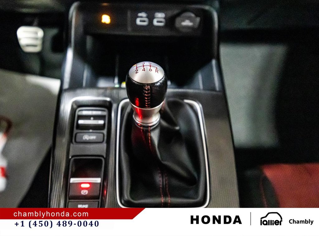 2024 Honda Civic Sedan Si Manual CARPLAY I SUNROOF I MAGS I HEATED SEATS I CAMERA I ACTIVE SECURITY in Montréal, Quebec - 27 - w1024h768px