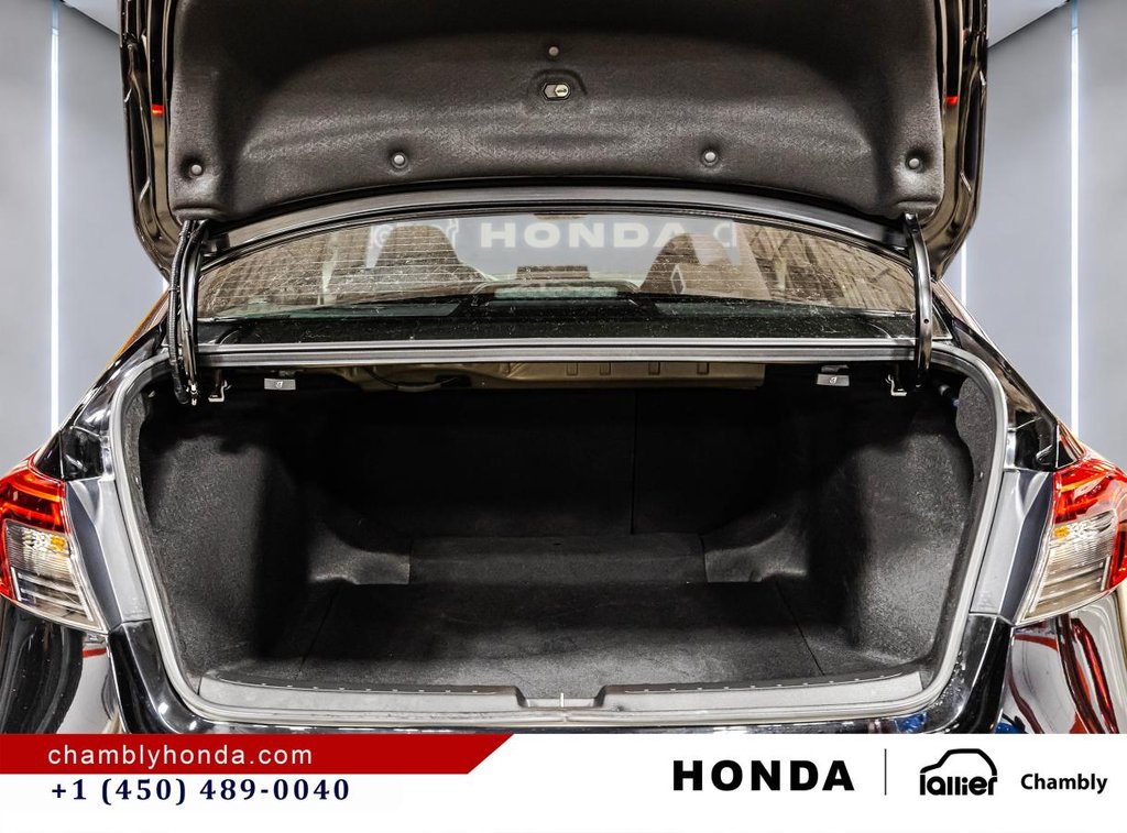 2024 Honda Civic Sedan Si Manual CARPLAY I SUNROOF I MAGS I HEATED SEATS I CAMERA I ACTIVE SECURITY in Montréal, Quebec - 16 - w1024h768px