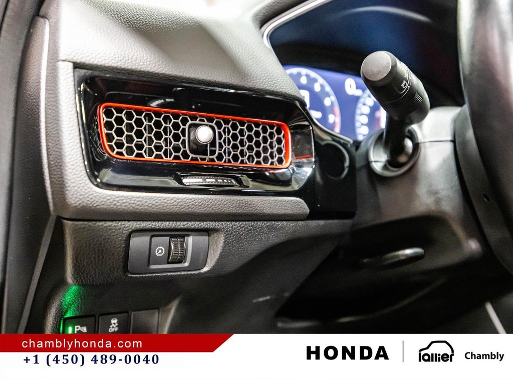 2024 Honda Civic Sedan Si Manual CARPLAY I SUNROOF I MAGS I HEATED SEATS I CAMERA I ACTIVE SECURITY in Montréal, Quebec - 23 - w1024h768px