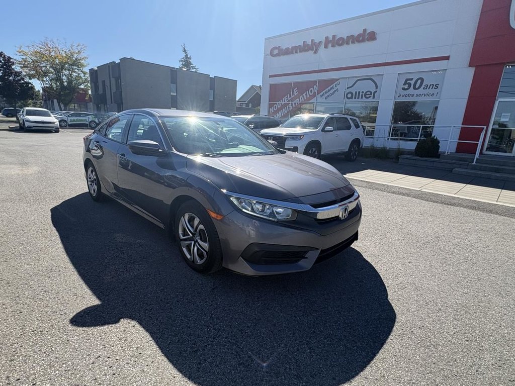 Honda Civic LX CARPLAY I HEATED SEATS  I BLUETOOTH I CAMERA 2016 à Montréal, Québec - 1 - w1024h768px
