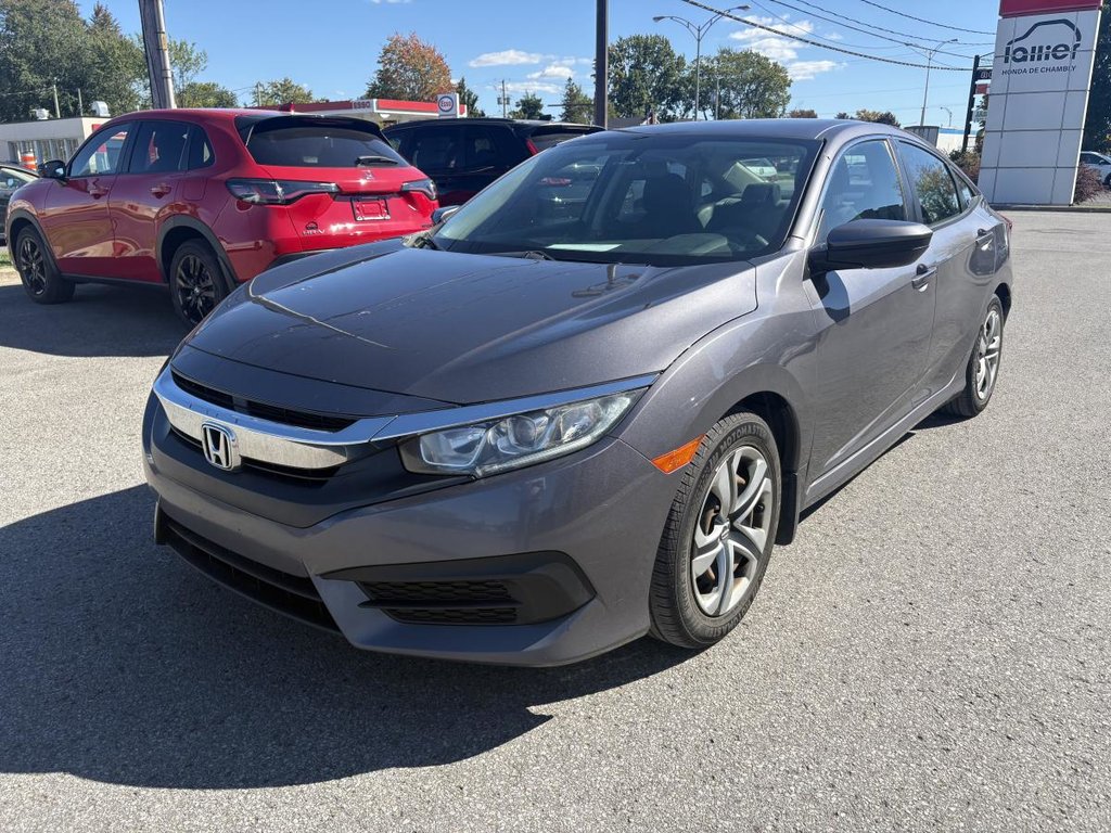 Honda Civic LX CARPLAY I HEATED SEATS  I BLUETOOTH I CAMERA 2016 à Montréal, Québec - 3 - w1024h768px