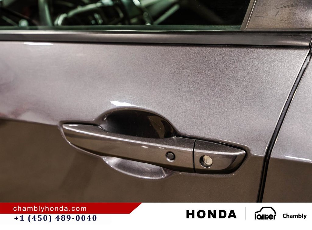 2016 Honda Civic EX SUNROOG I MAGS I CARPLAY I HEATED SEATS I STARTER I CAMERA in Montréal, Quebec - 11 - w1024h768px