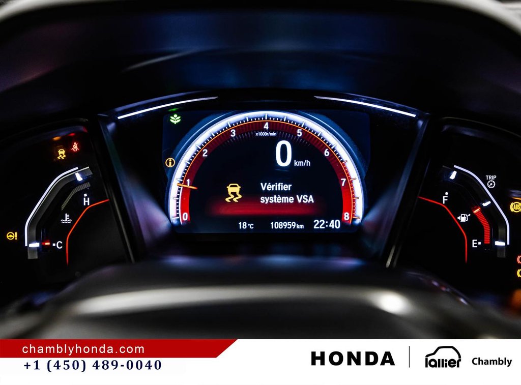 Honda Civic Sport Hatchback I MANUAL TRANSMISSION!!!!! SUNROOF I MAGS I CARPLAY I HEATED SEATS I CAMERA 2017 à Montréal, Québec - 22 - w1024h768px