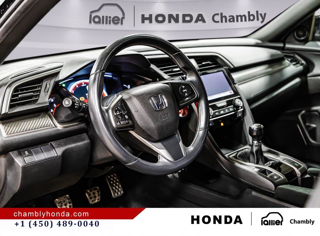 Honda Civic Sport Hatchback I MANUAL TRANSMISSION!!!!! SUNROOF I MAGS I CARPLAY I HEATED SEATS I CAMERA 2017 à Montréal, Québec - 19 - w1024h768px