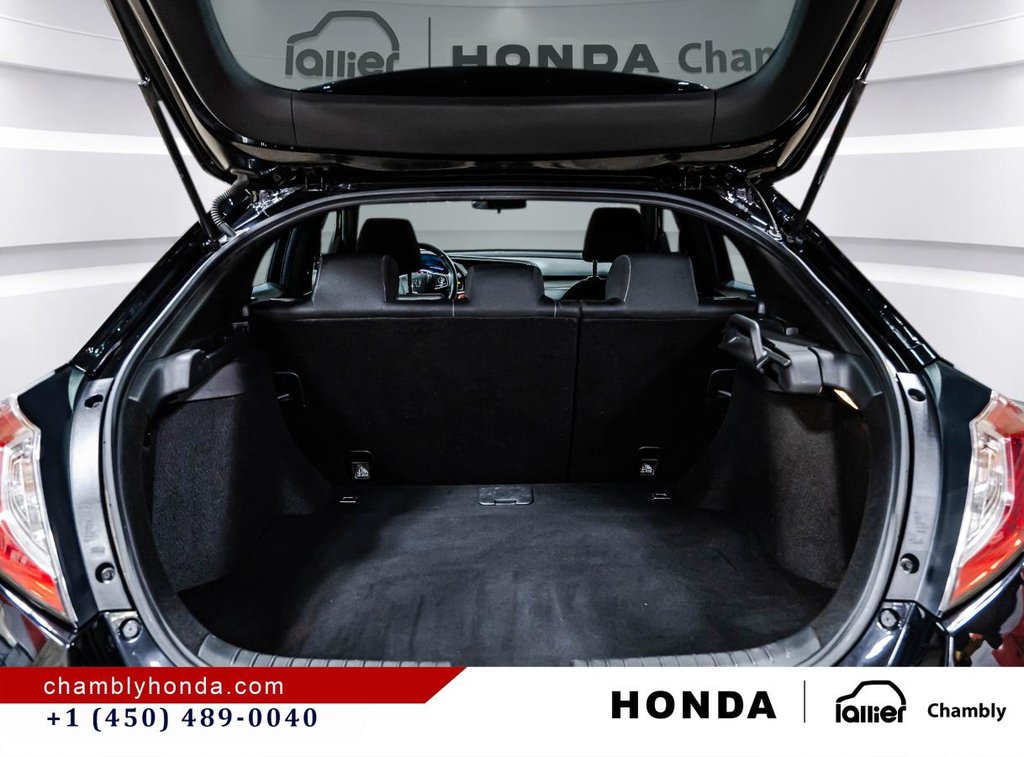 Honda Civic Sport Hatchback I MANUAL TRANSMISSION!!!!! SUNROOF I MAGS I CARPLAY I HEATED SEATS I CAMERA 2017 à Montréal, Québec - 14 - w1024h768px