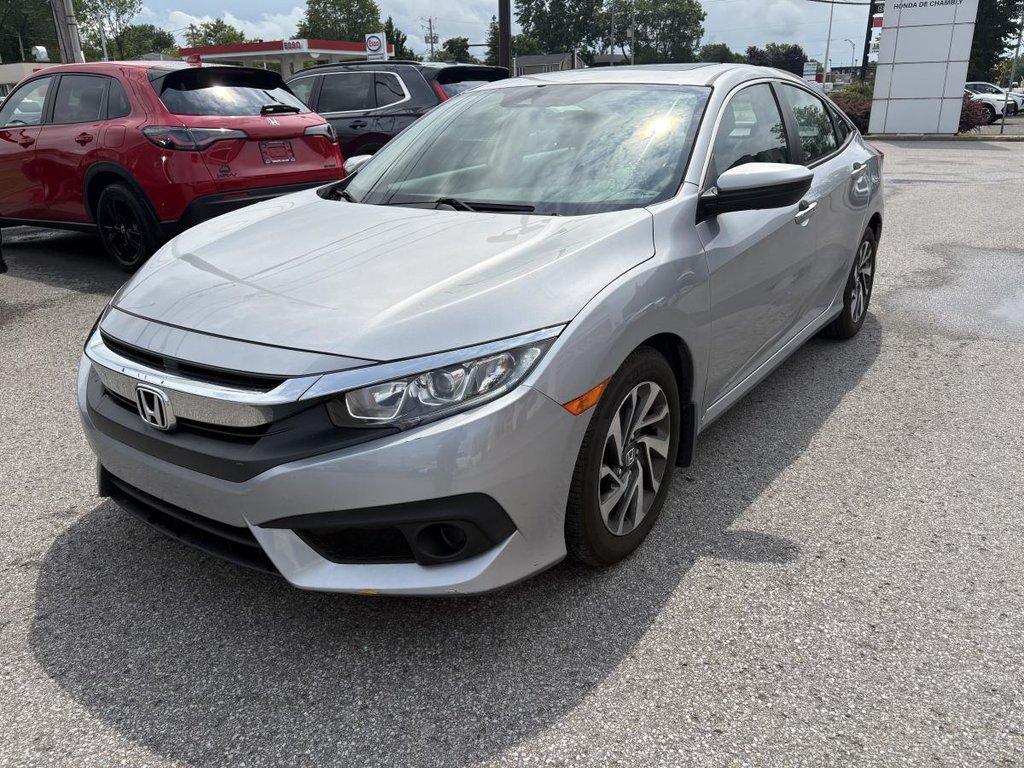 2017 Honda Civic EX 6,000 KM I SUNROOF I MAGS I STARTER I CARPLAY I HEATED SEATS I  ACTIVE SECURITY in Montréal, Quebec - 3 - w1024h768px