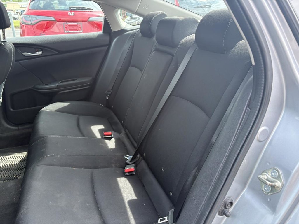 2017 Honda Civic EX 6,000 KM I SUNROOF I MAGS I STARTER I CARPLAY I HEATED SEATS I  ACTIVE SECURITY in Montréal, Quebec - 7 - w1024h768px