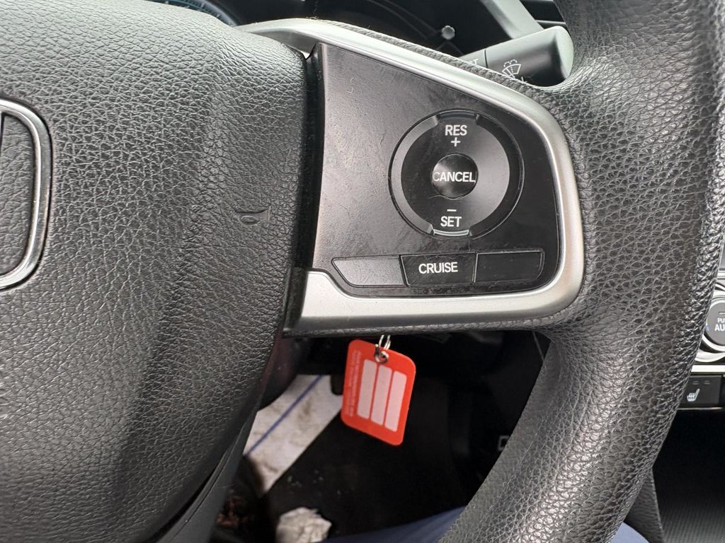 2017 Honda Civic LX CARPLAY I HEATED  SEATS I CAMERA I BLUETOOTH in Montréal, Quebec - 9 - w1024h768px