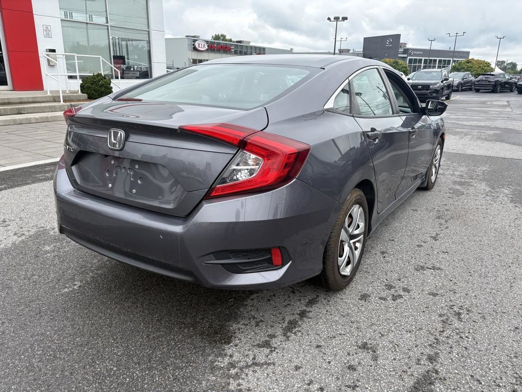 2017 Honda Civic LX CARPLAY I HEATED  SEATS I CAMERA I BLUETOOTH in Montréal, Quebec - 5 - w1024h768px