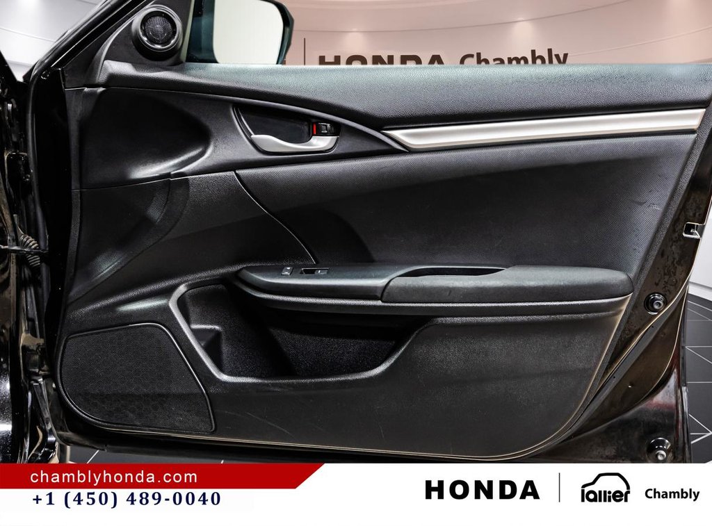 Honda Civic LX CVT Sedan 2018 à Montréal, Québec - 16 - w1024h768px